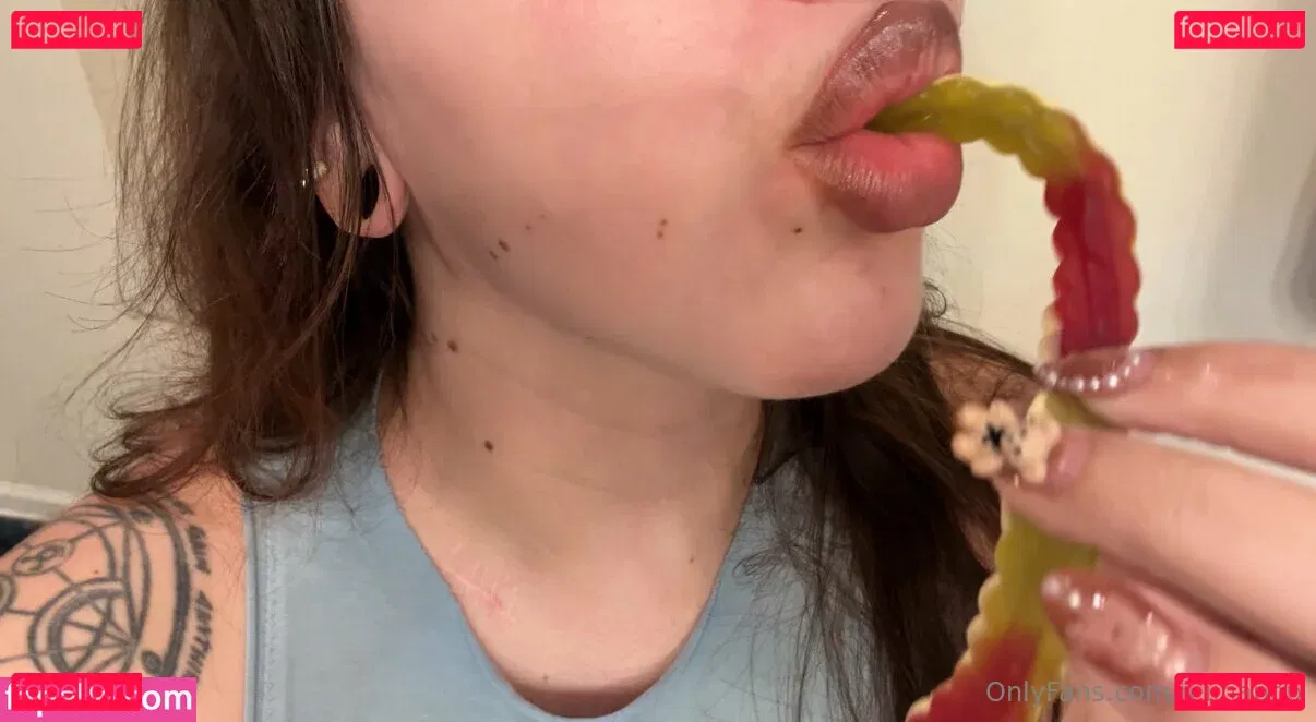 Reiinapop Onlyfans Photo Gallery 