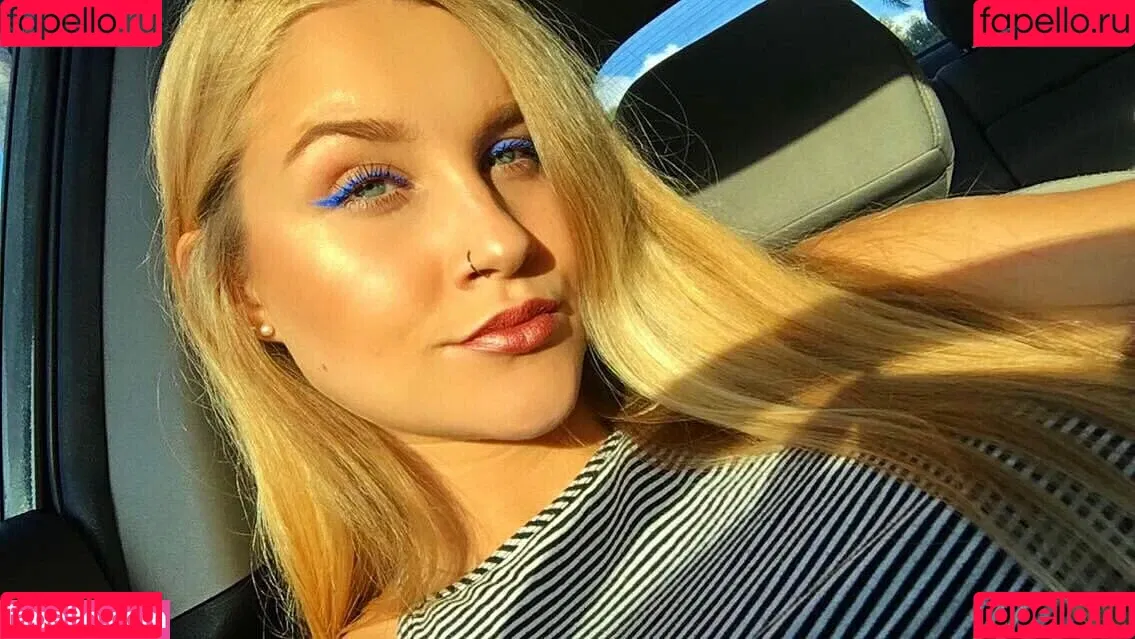 natnevv Onlyfans Photo Gallery 