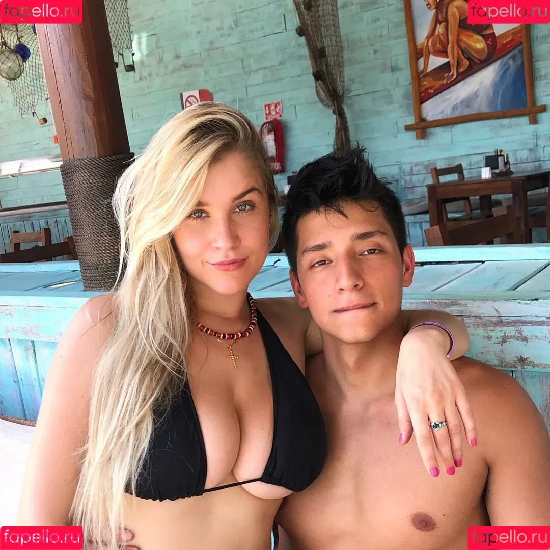 natnevv Onlyfans Photo Gallery 