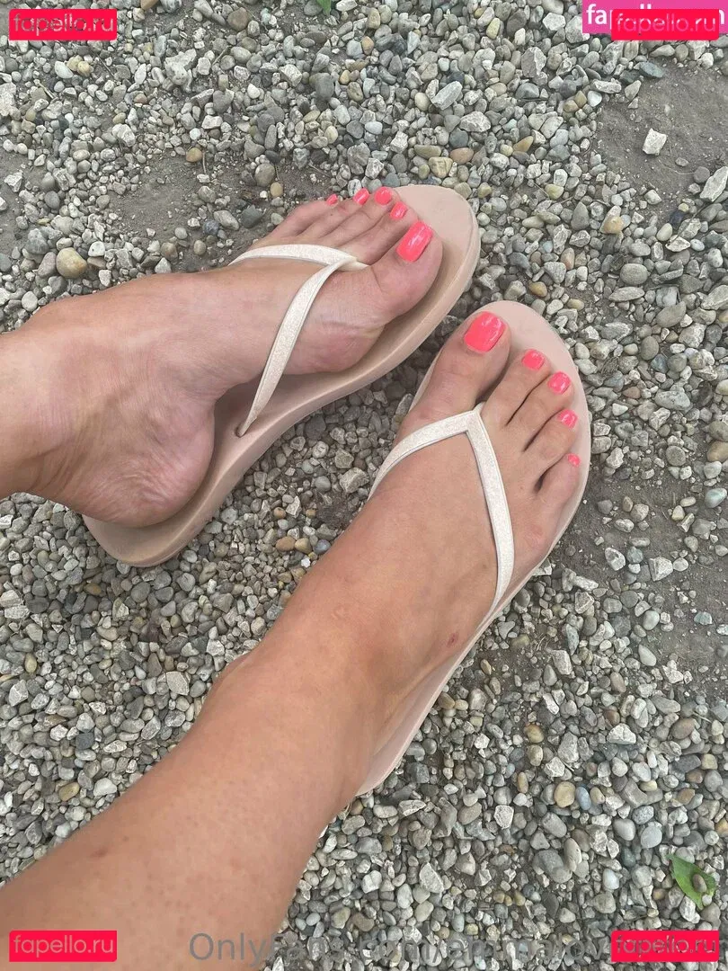 emmalovettfeet Onlyfans Photo Gallery 