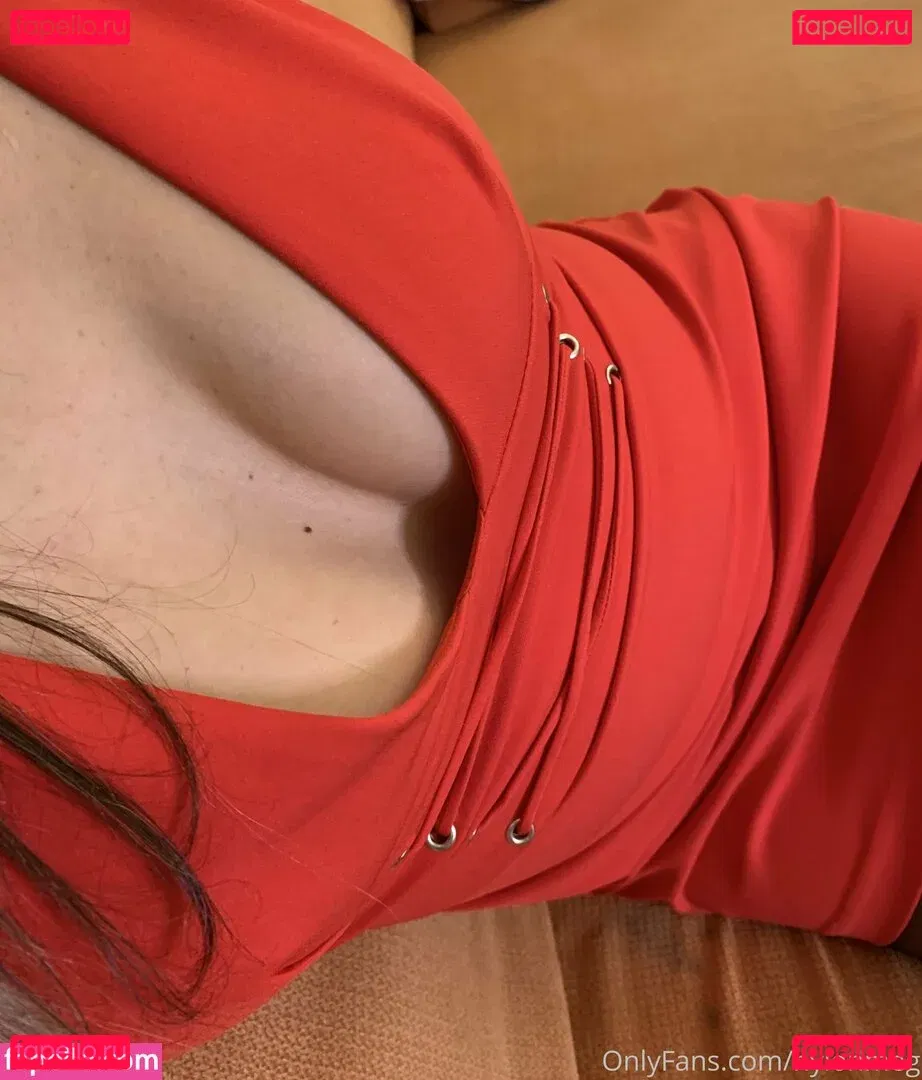nylonmeg Onlyfans Photo Gallery 