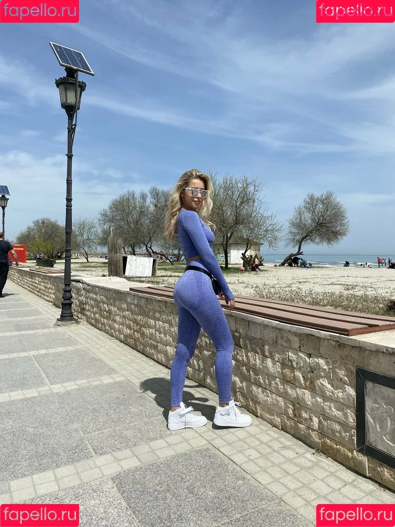 laurabae_ Onlyfans Photo Gallery 