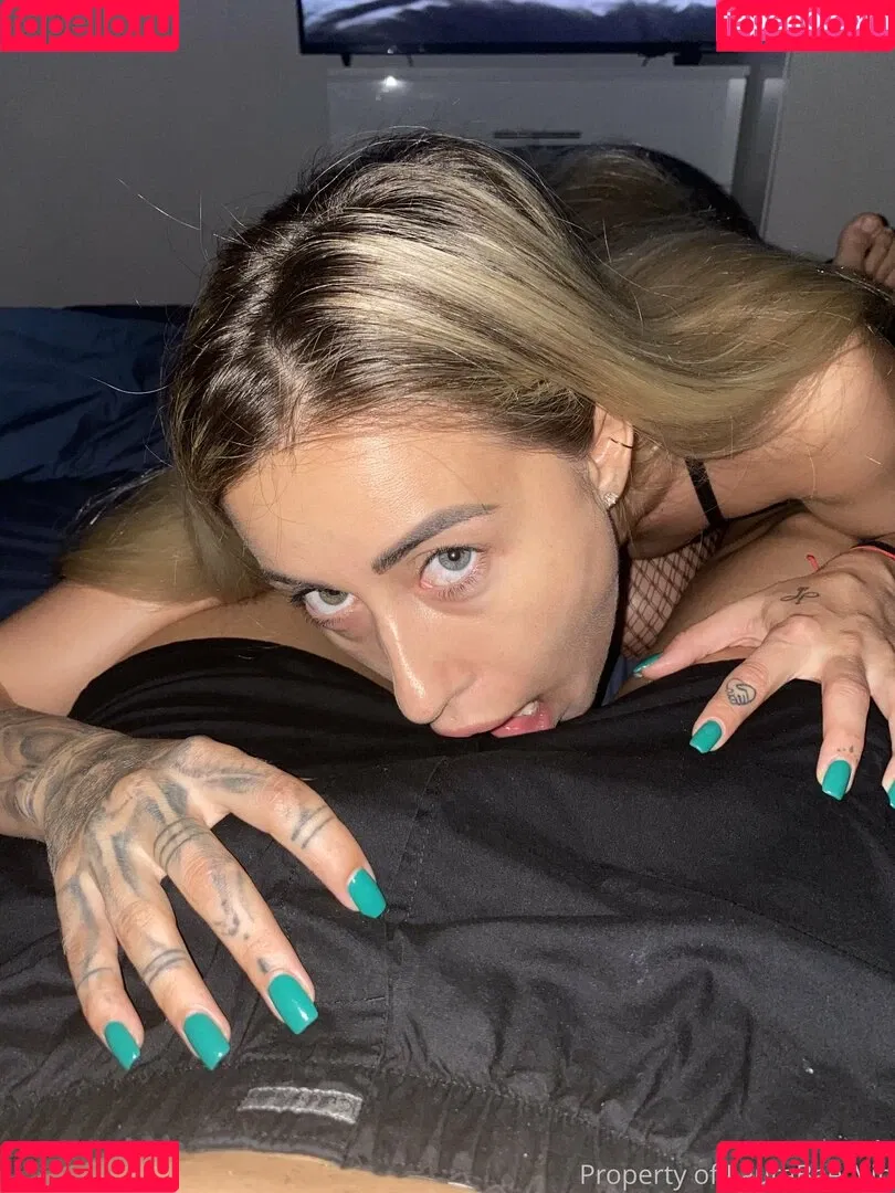 laurabae_ Onlyfans Photo Gallery 