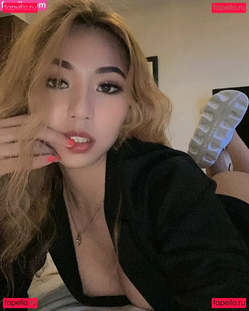 laurabae_ Onlyfans Photo Gallery 