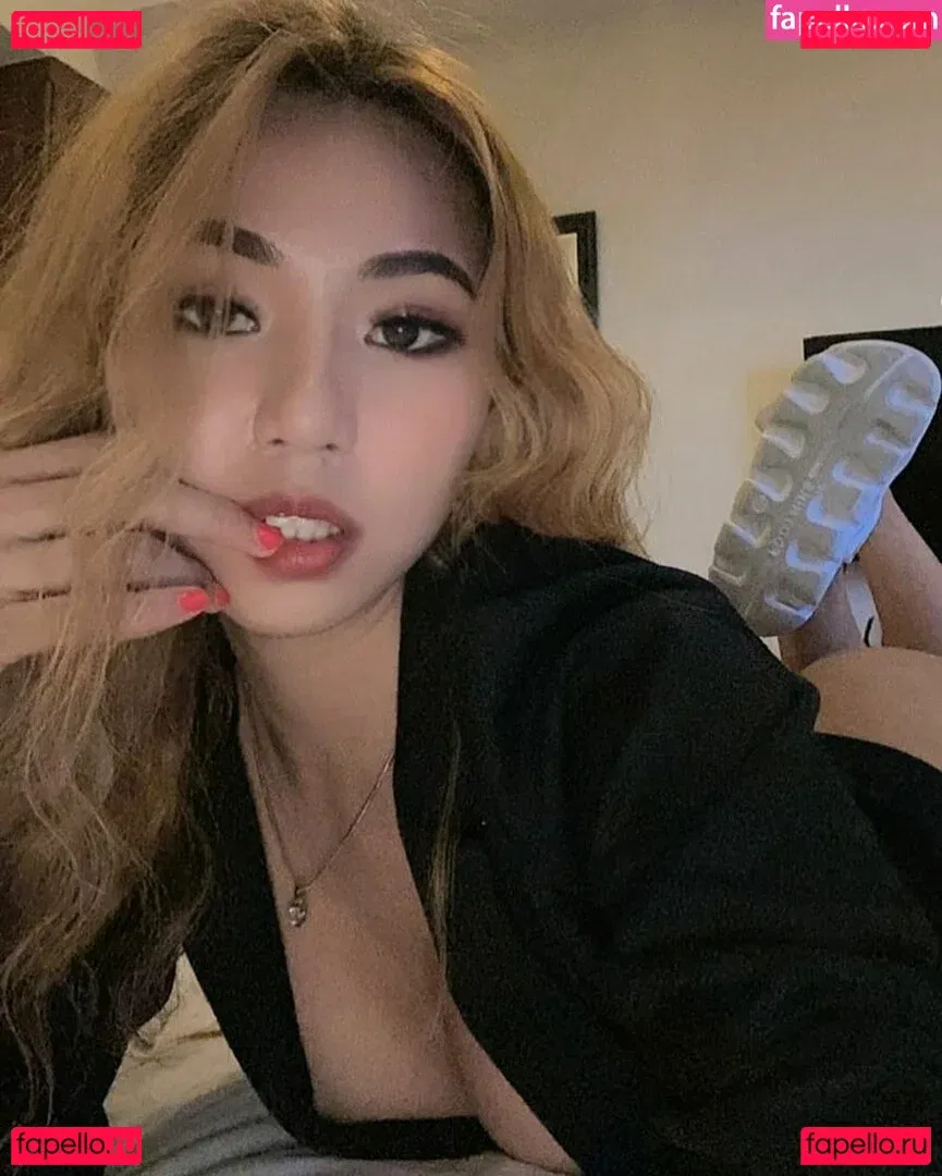 laurabae_ Onlyfans Photo Gallery 