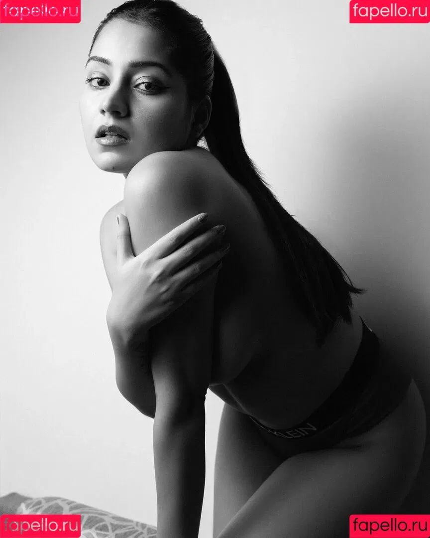 Simran Kaur Onlyfans Photo Gallery 