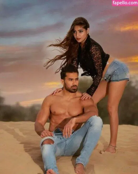 Simran Kaur Onlyfans Photo Gallery 