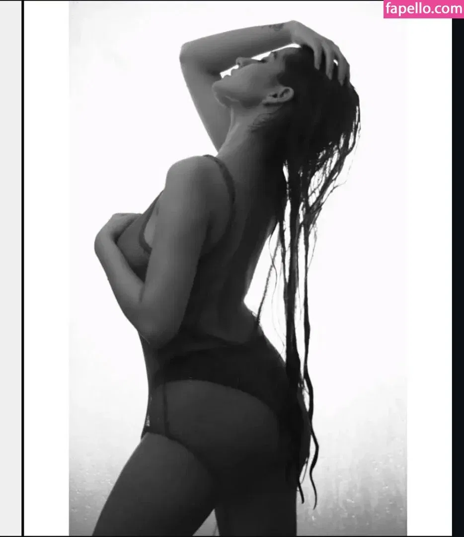 Simran Kaur Onlyfans Photo Gallery 