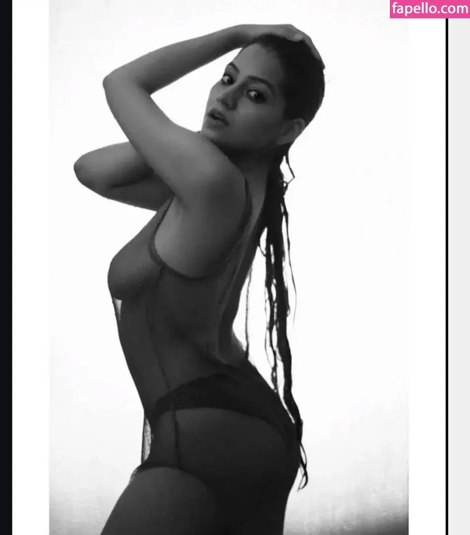 Simran Kaur Onlyfans Photo Gallery 