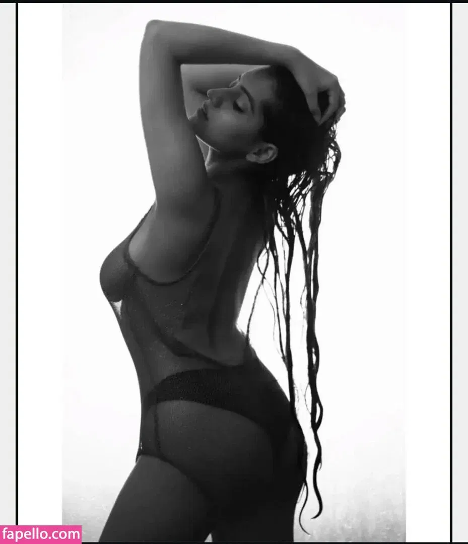 Simran Kaur Onlyfans Photo Gallery 