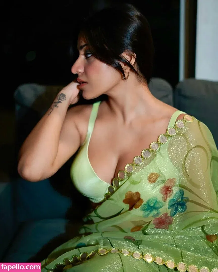 Simran Kaur Onlyfans Photo Gallery 