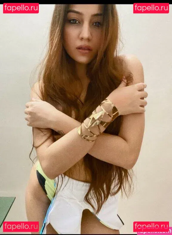 Simran Kaur Onlyfans Photo Gallery 