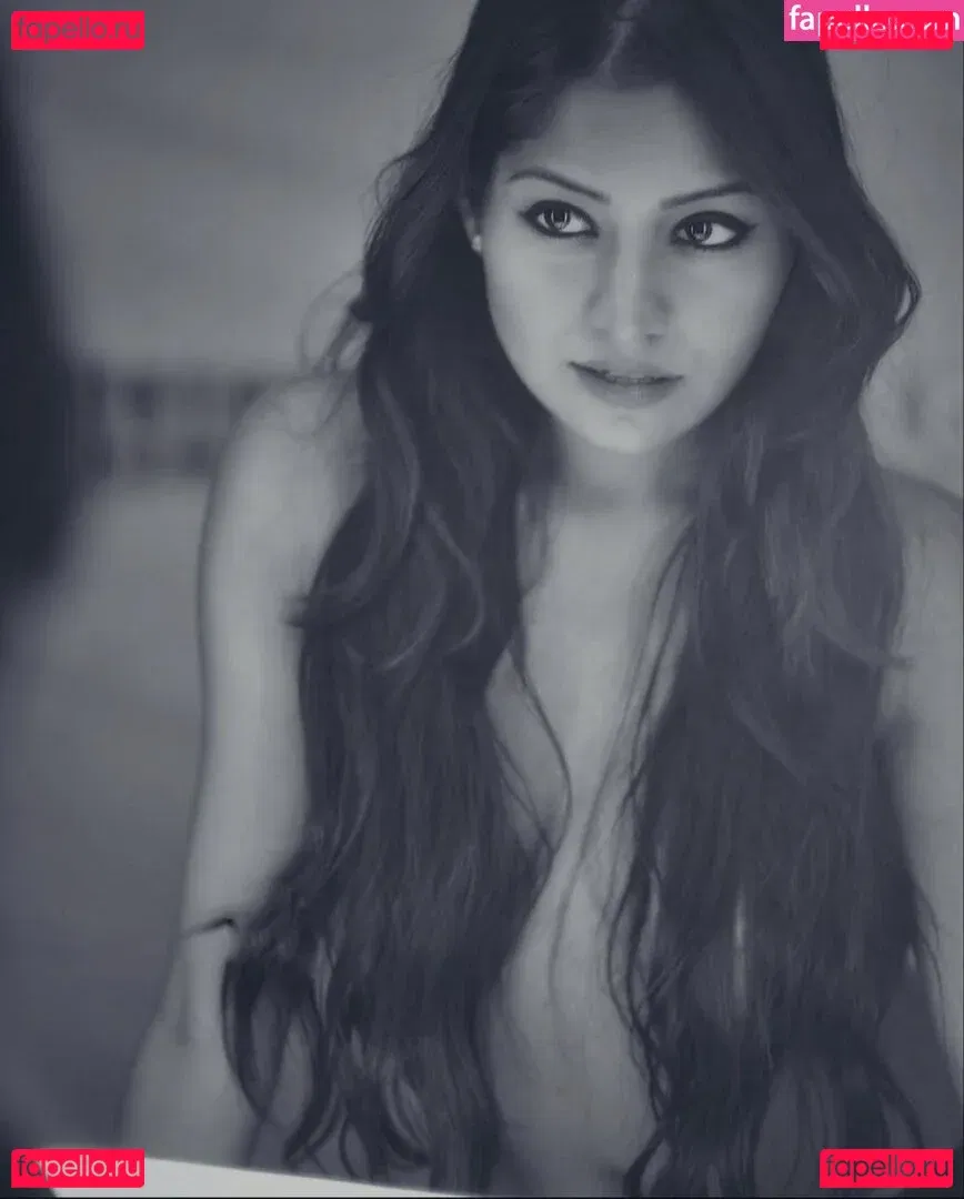 Simran Kaur Onlyfans Photo Gallery 