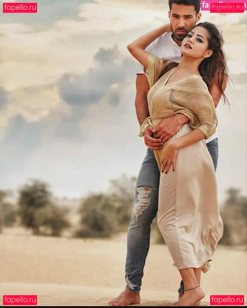 Simran Kaur Onlyfans Photo Gallery 