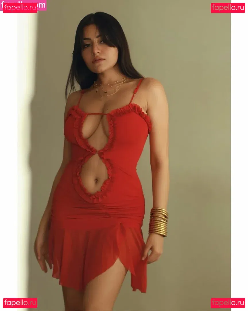 Simran Kaur Onlyfans Photo Gallery 