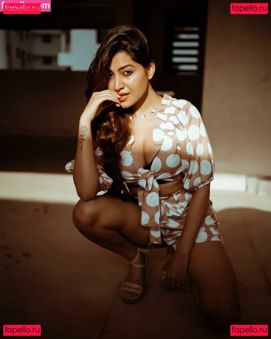 Simran Kaur Onlyfans Photo Gallery 