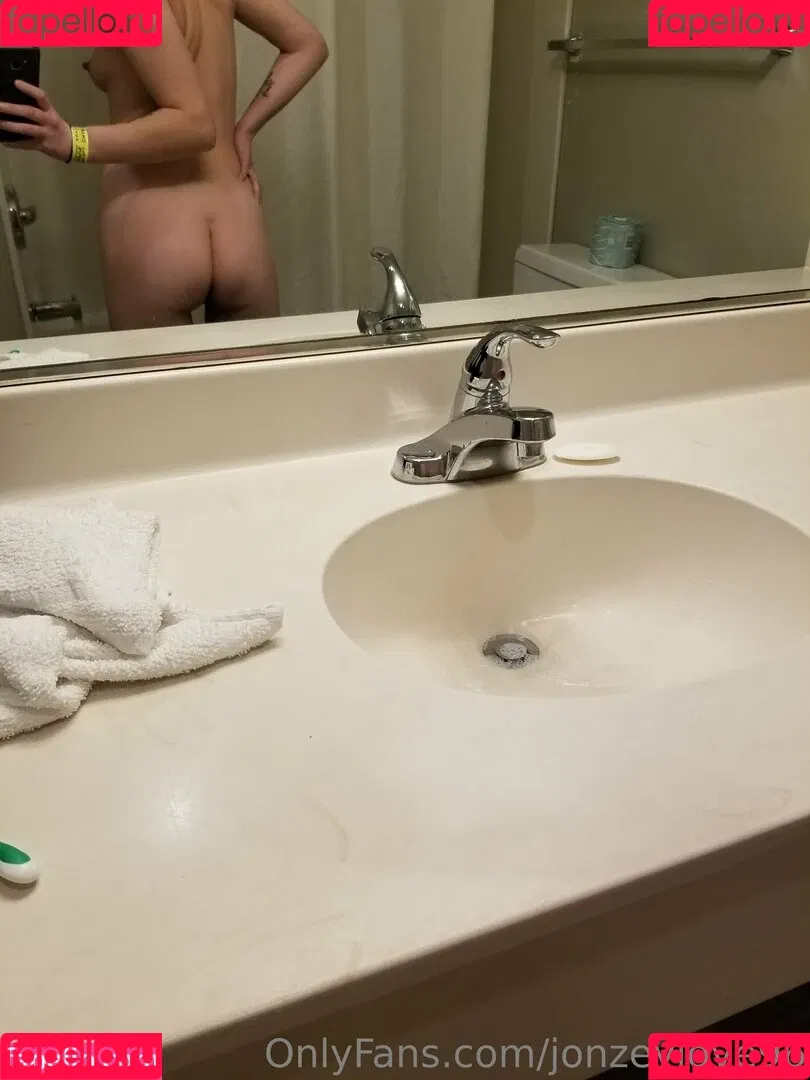 jonzeylove96 Onlyfans Photo Gallery 