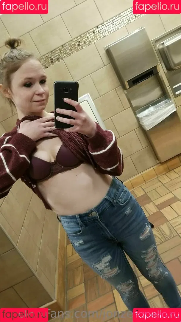 jonzeylove96 Onlyfans Photo Gallery 