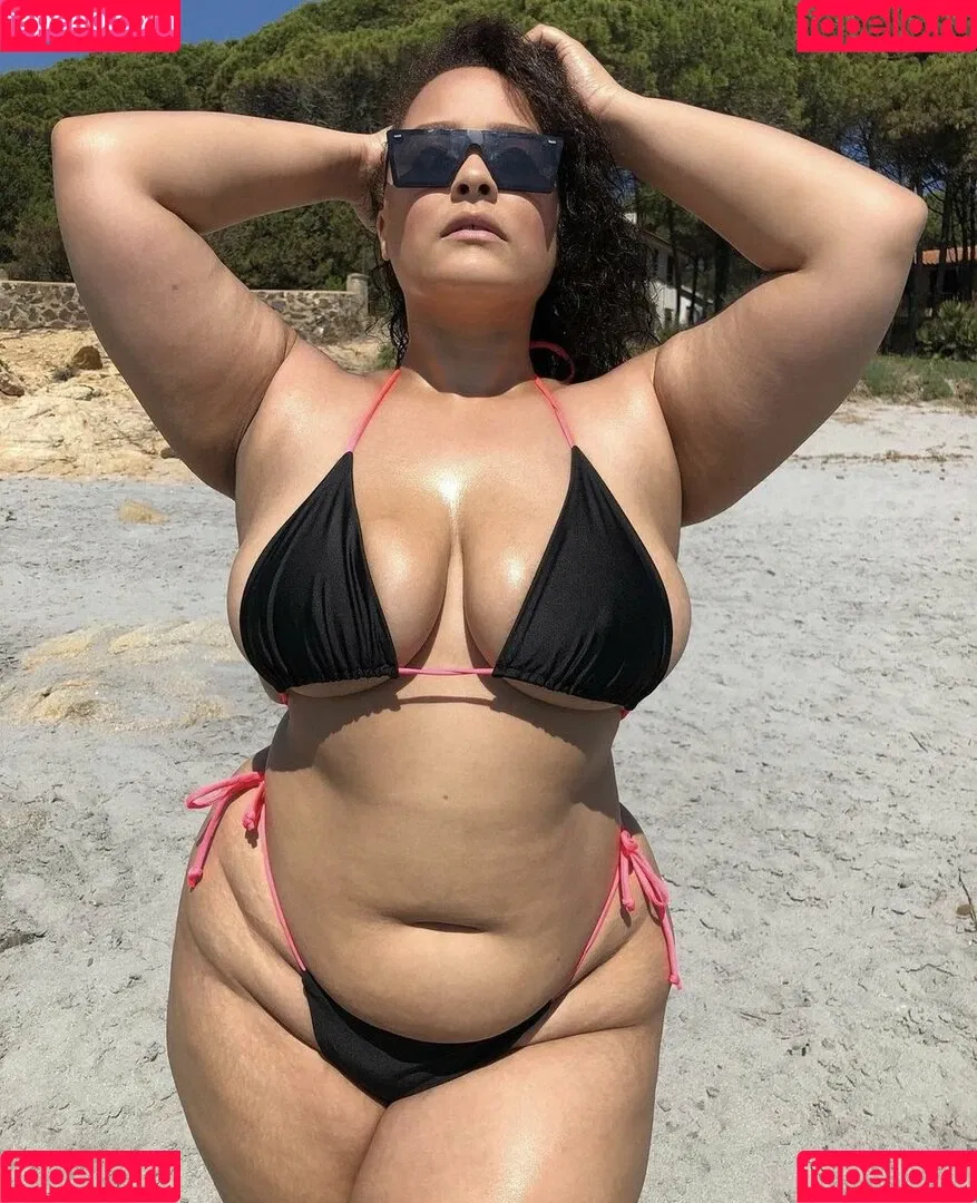 Natalie E. Wade Onlyfans Photo Gallery 