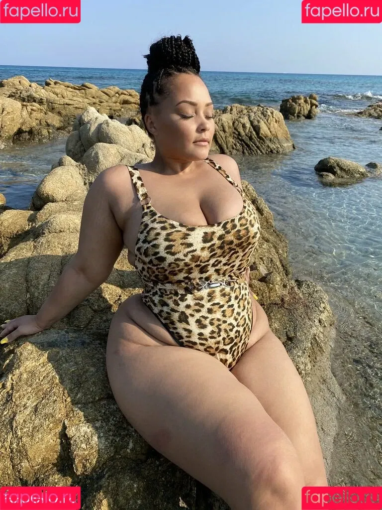 Natalie E. Wade Onlyfans Photo Gallery 
