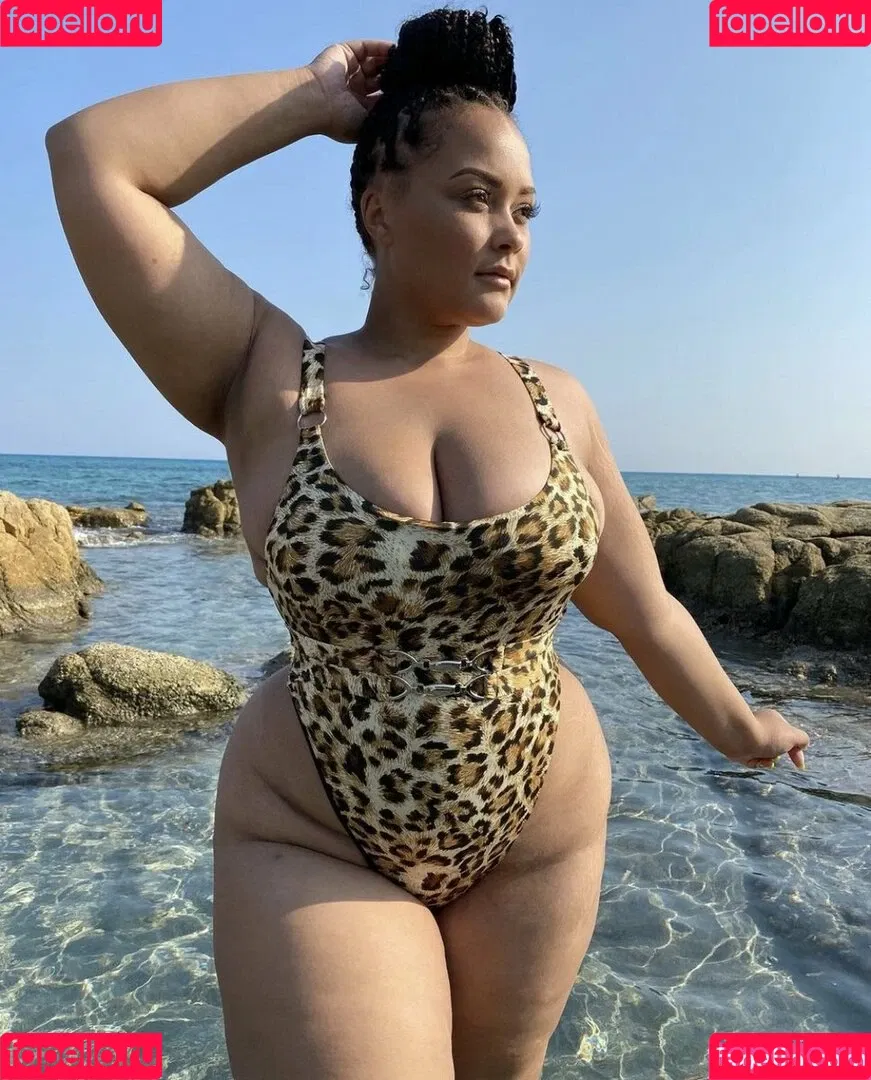 Natalie E. Wade Onlyfans Photo Gallery 