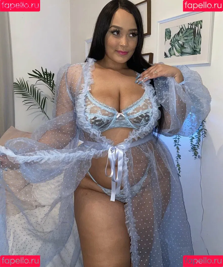 Natalie E. Wade Onlyfans Photo Gallery 
