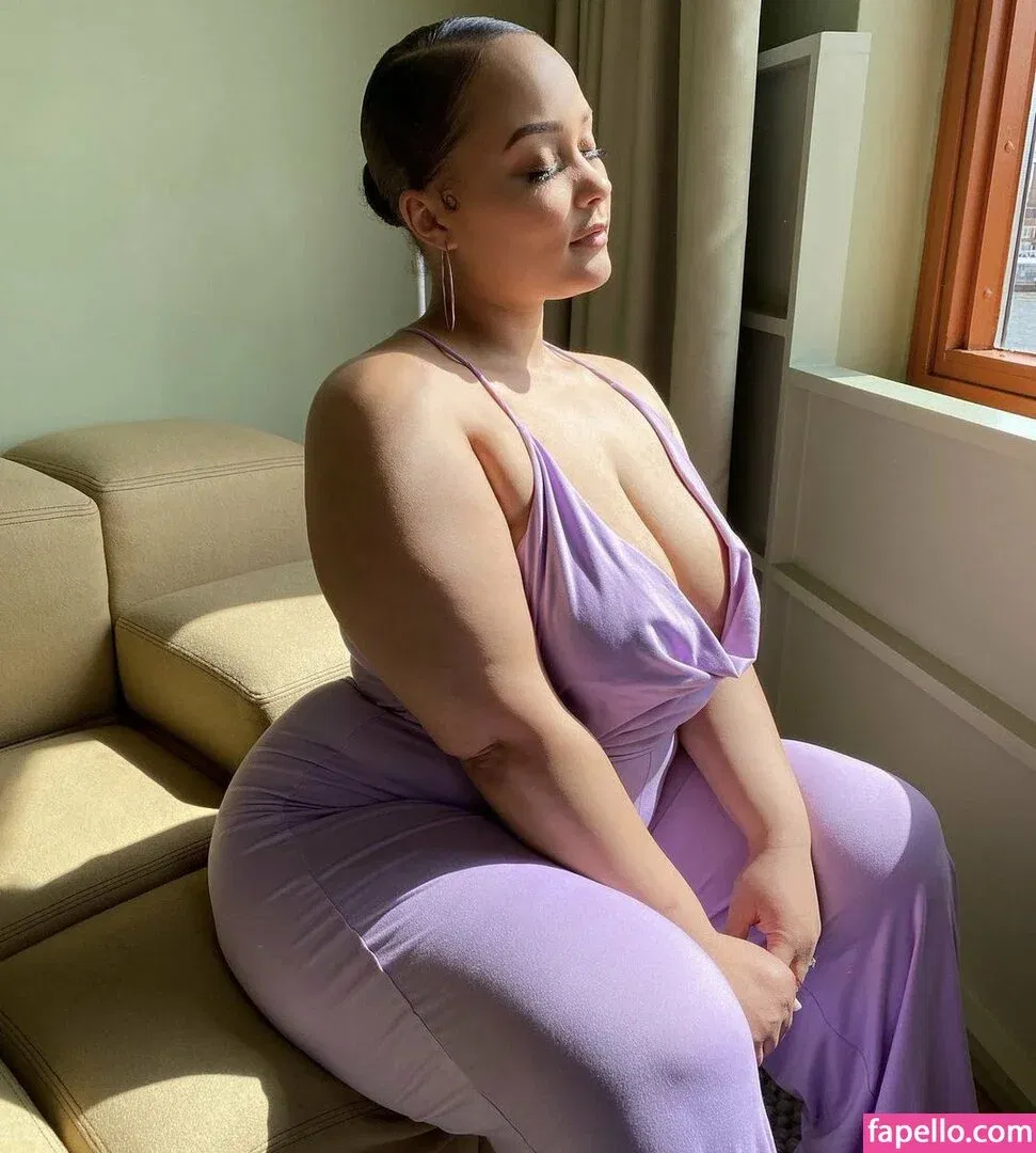 Natalie E. Wade Onlyfans Photo Gallery 