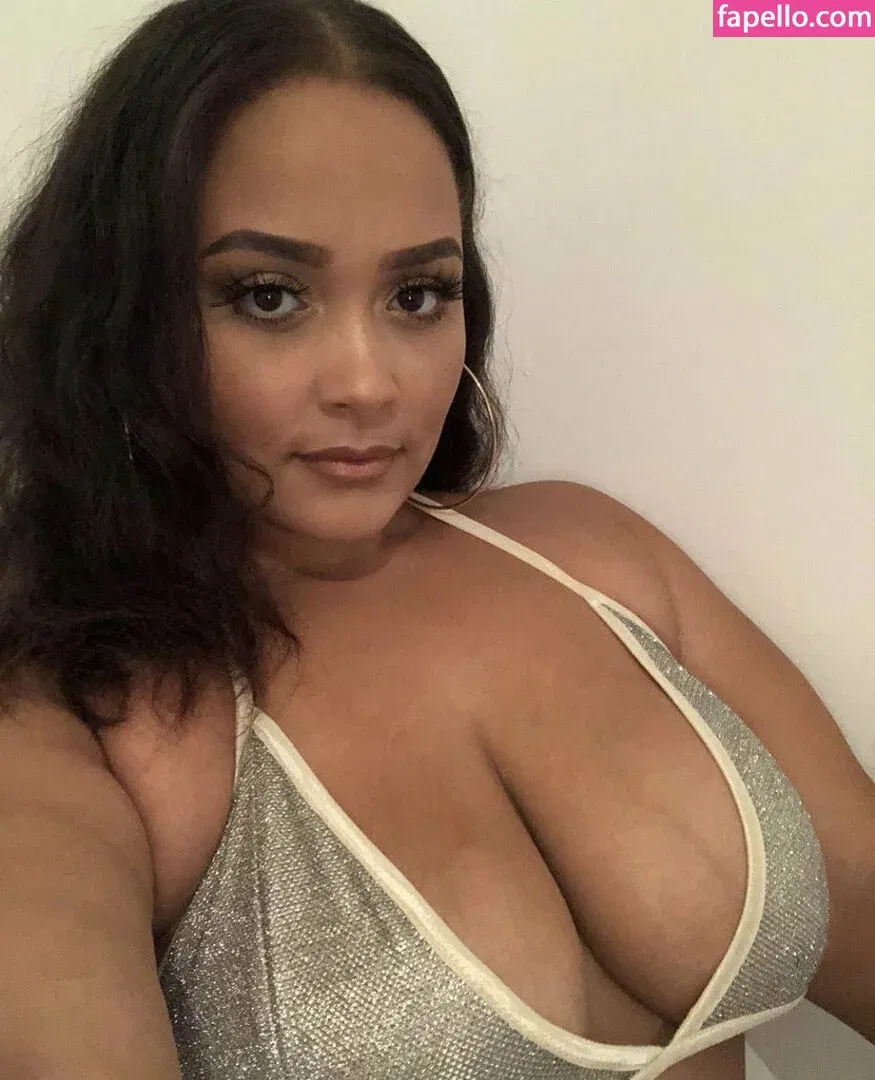 Natalie E. Wade Onlyfans Photo Gallery 