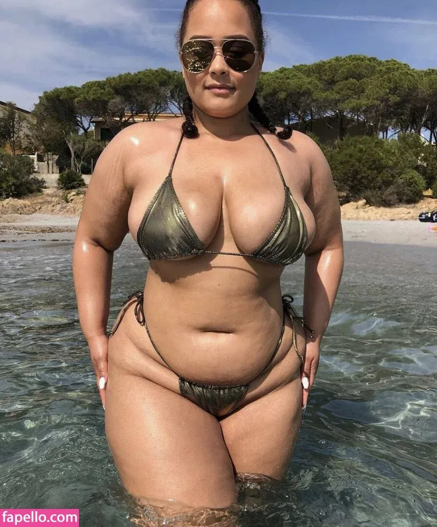 Natalie E. Wade Onlyfans Photo Gallery 