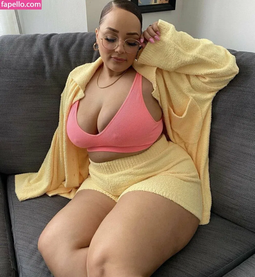 Natalie E. Wade Onlyfans Photo Gallery 