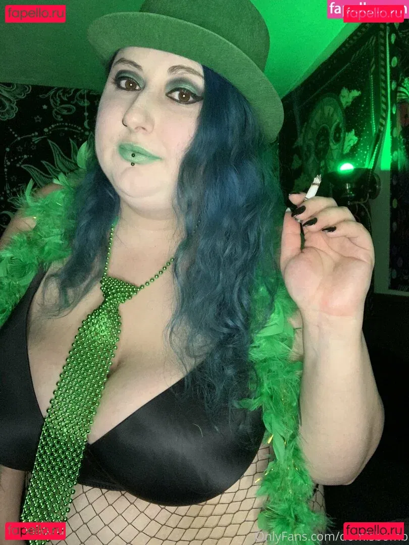 domisbomb Onlyfans Photo Gallery 