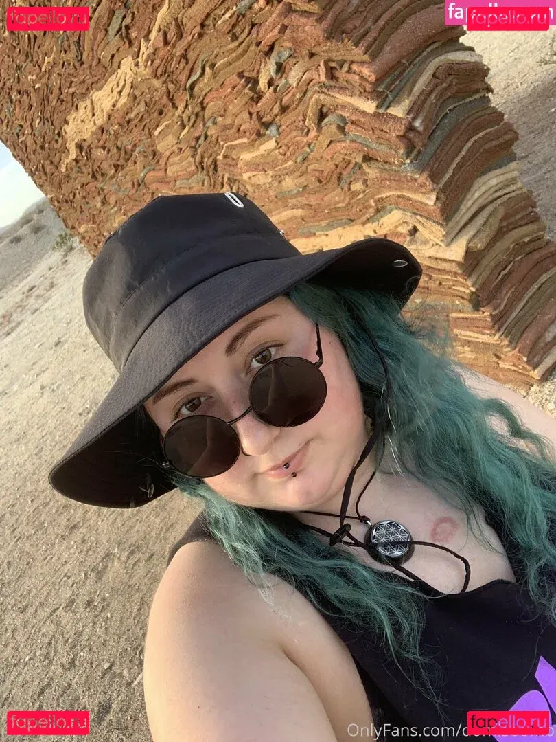 domisbomb Onlyfans Photo Gallery 