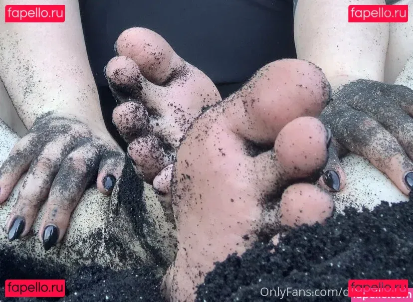 domisbomb Onlyfans Photo Gallery 