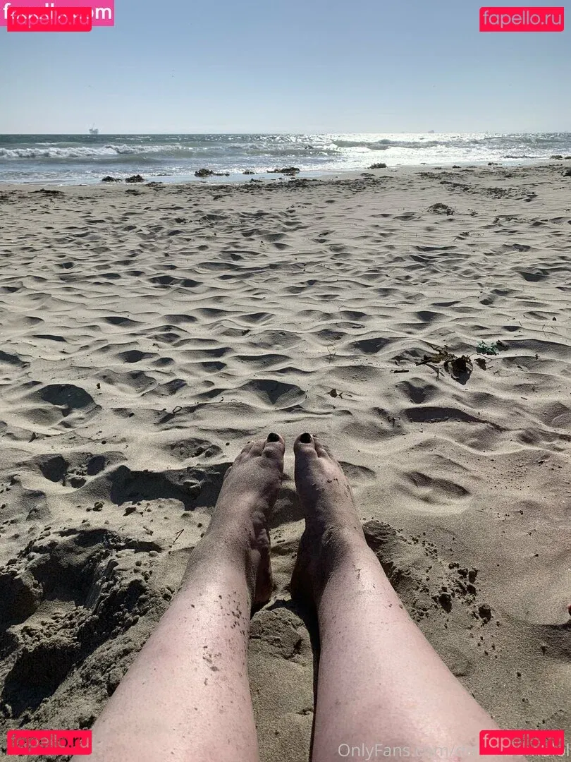 domisbomb Onlyfans Photo Gallery 