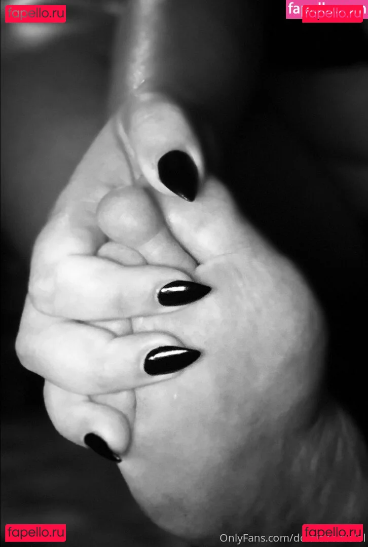 domisbomb Onlyfans Photo Gallery 