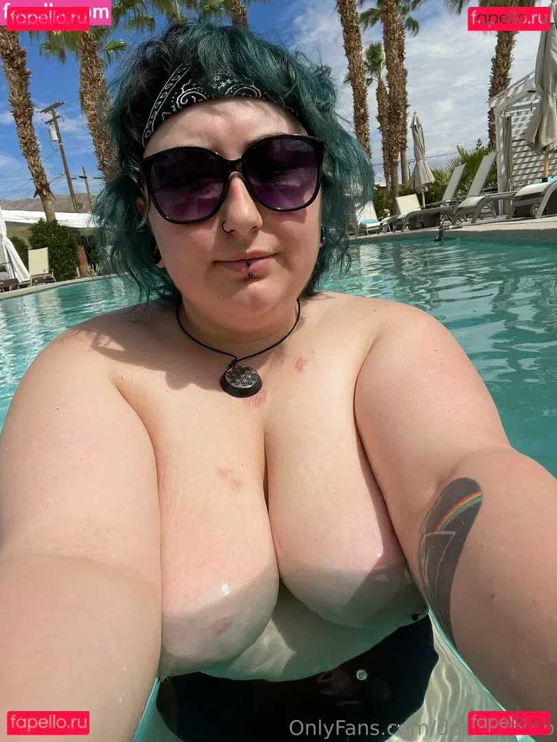 domisbomb Onlyfans Photo Gallery 