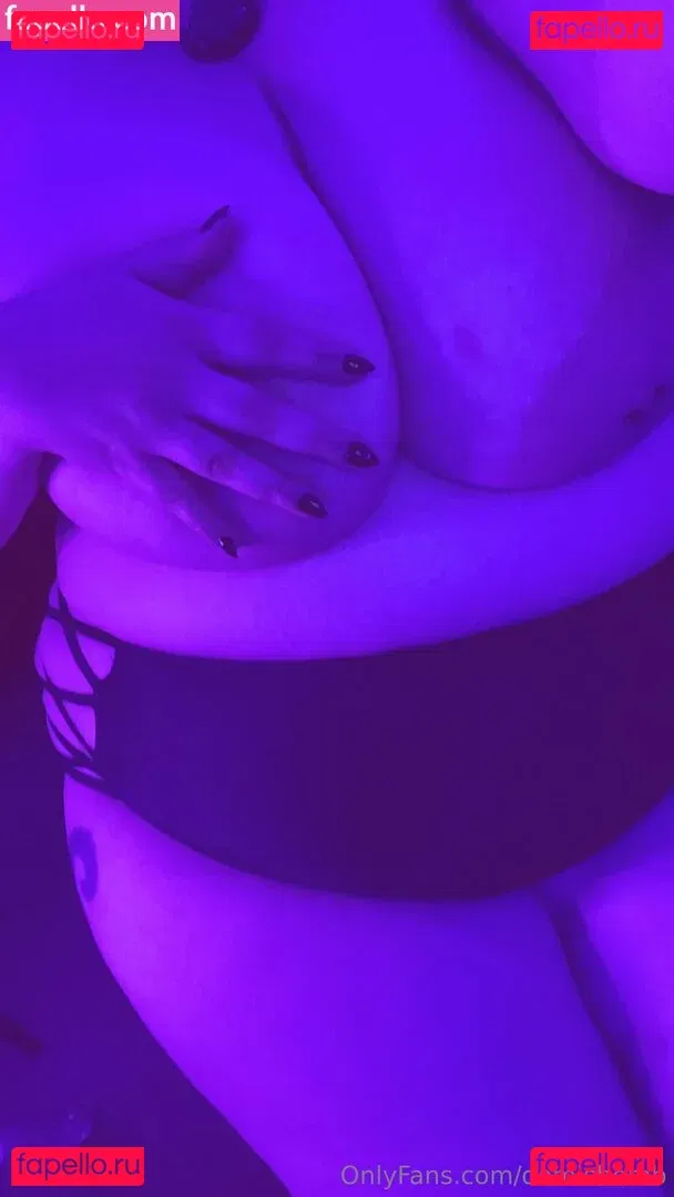 domisbomb Onlyfans Photo Gallery 