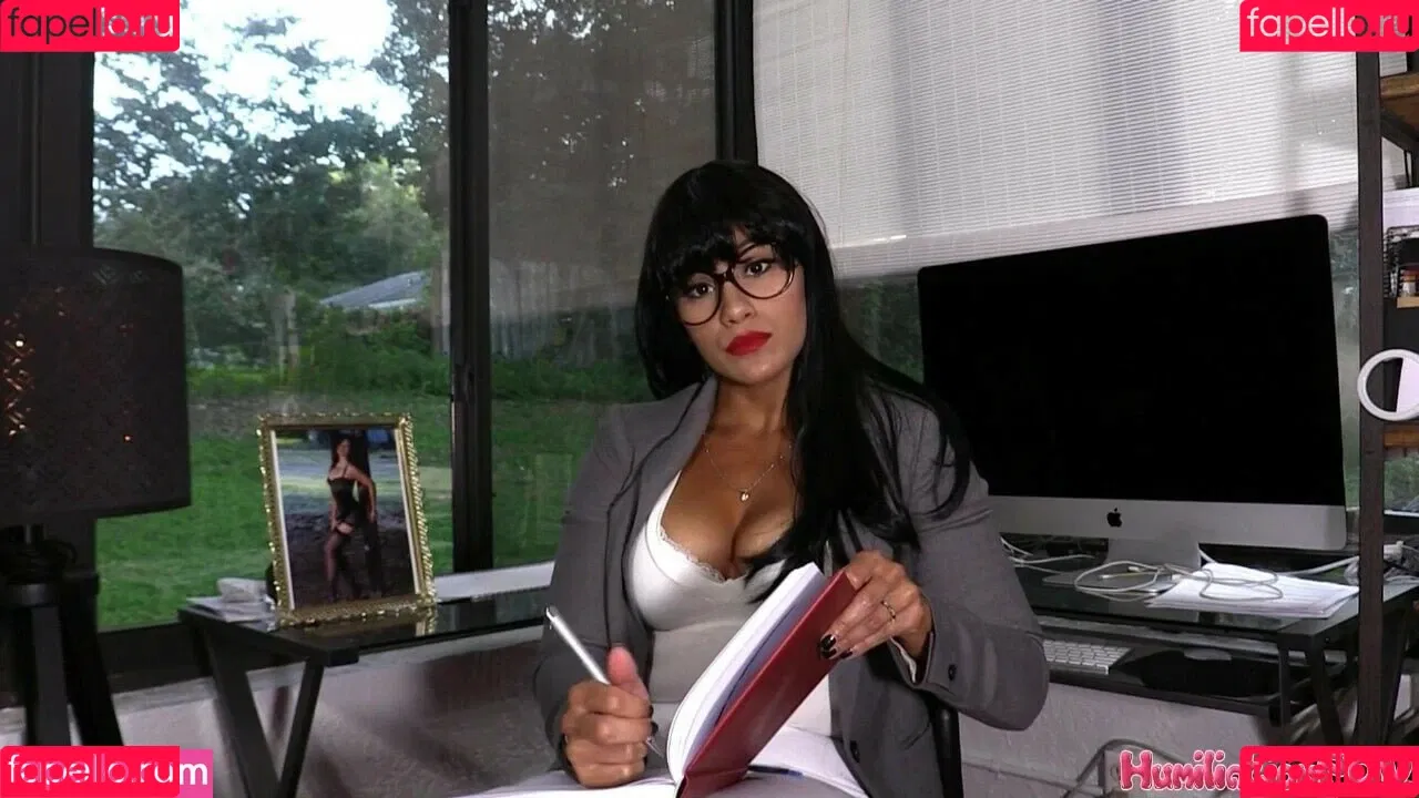 Enchantress Sahrye Onlyfans Photo Gallery 