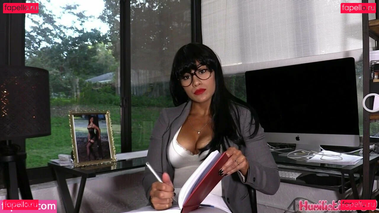 Enchantress Sahrye Onlyfans Photo Gallery 