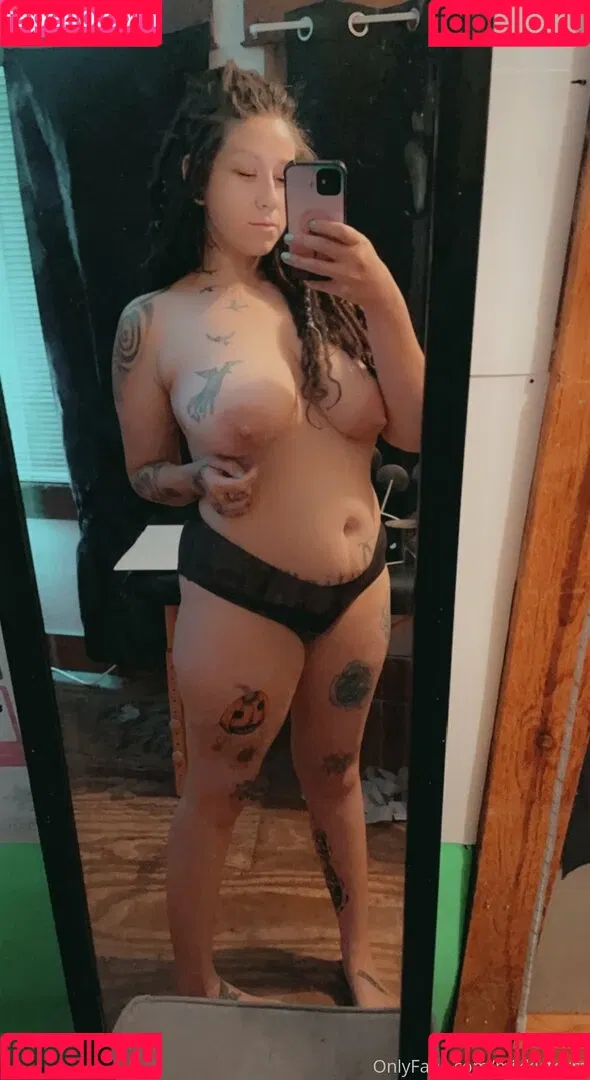 mikkistorm Onlyfans Photo Gallery 