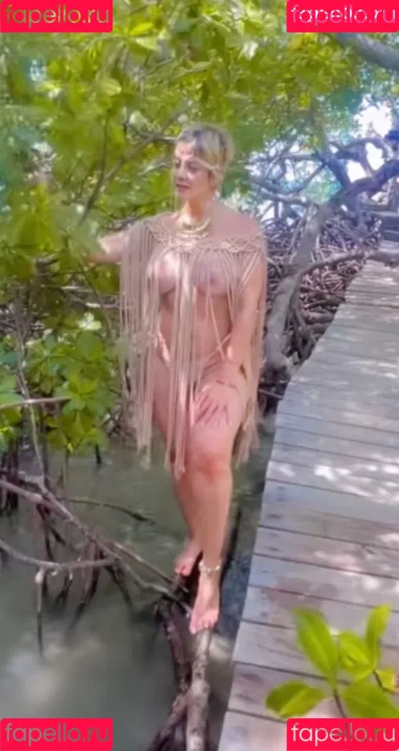 Monicest Onlyfans Photo Gallery 