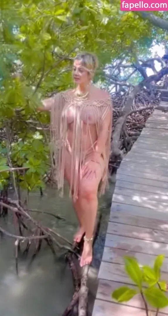 Monicest Onlyfans Photo Gallery 