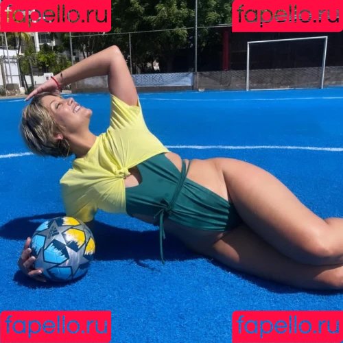 Monicest Onlyfans Photo Gallery 