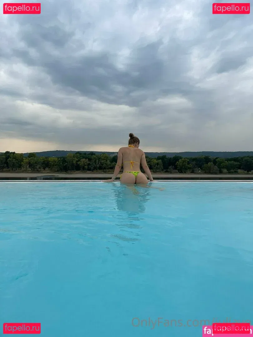 iuliavo Onlyfans Photo Gallery 