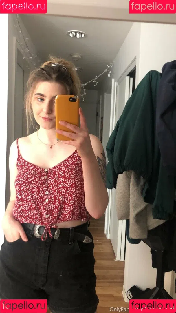 hhannahraee Onlyfans Photo Gallery 
