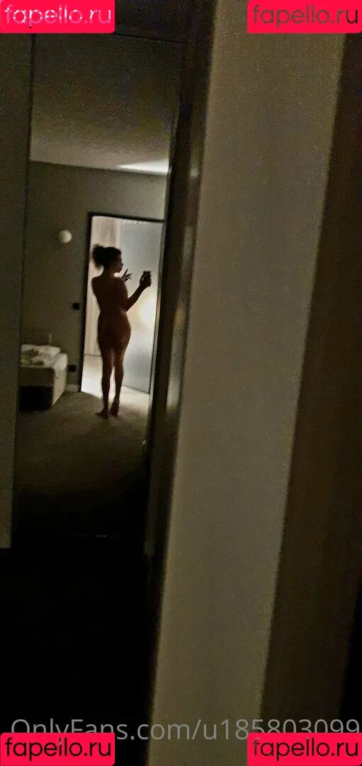 u185803099 Onlyfans Photo Gallery 