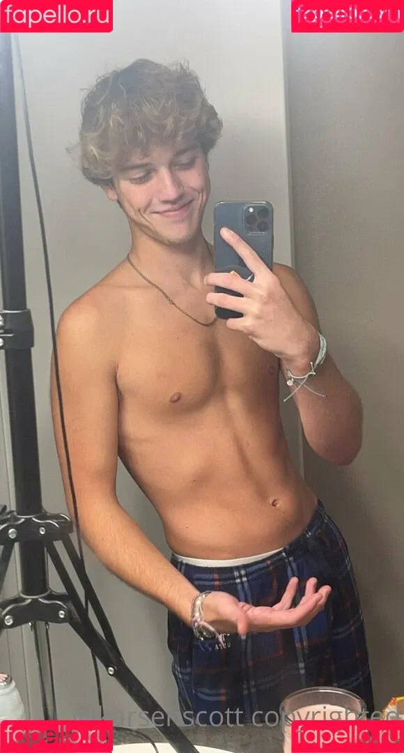 karsen.scott Onlyfans Photo Gallery 