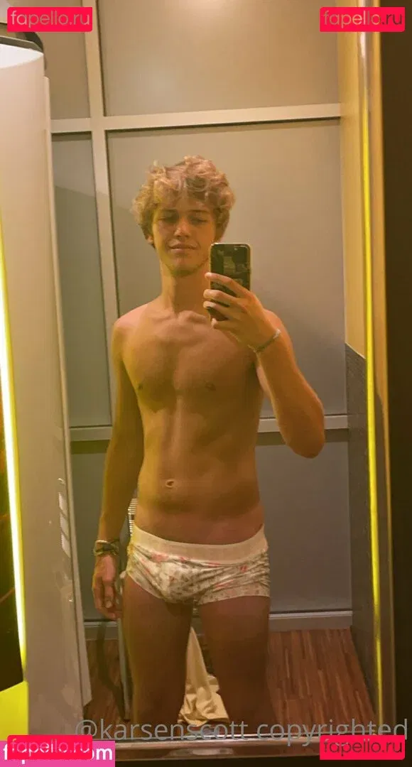 karsen.scott Onlyfans Photo Gallery 