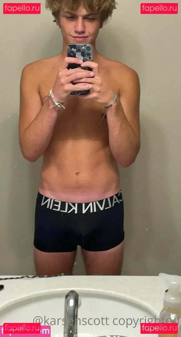 karsen.scott Onlyfans Photo Gallery 