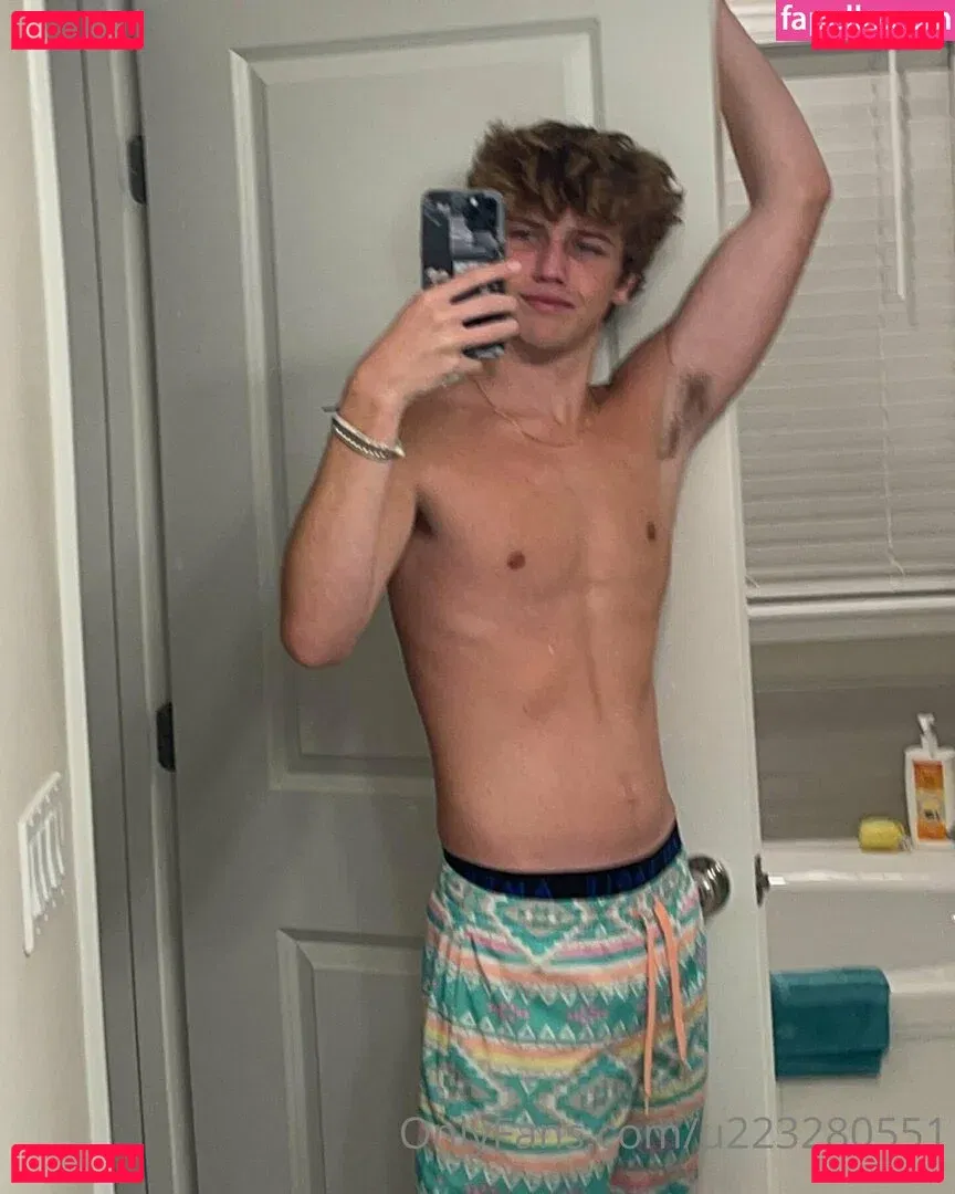 karsen.scott Onlyfans Photo Gallery 